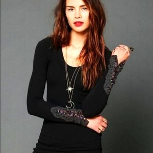 🦄 RARE Free People Black Fiesta Cuff Thermal 🖤